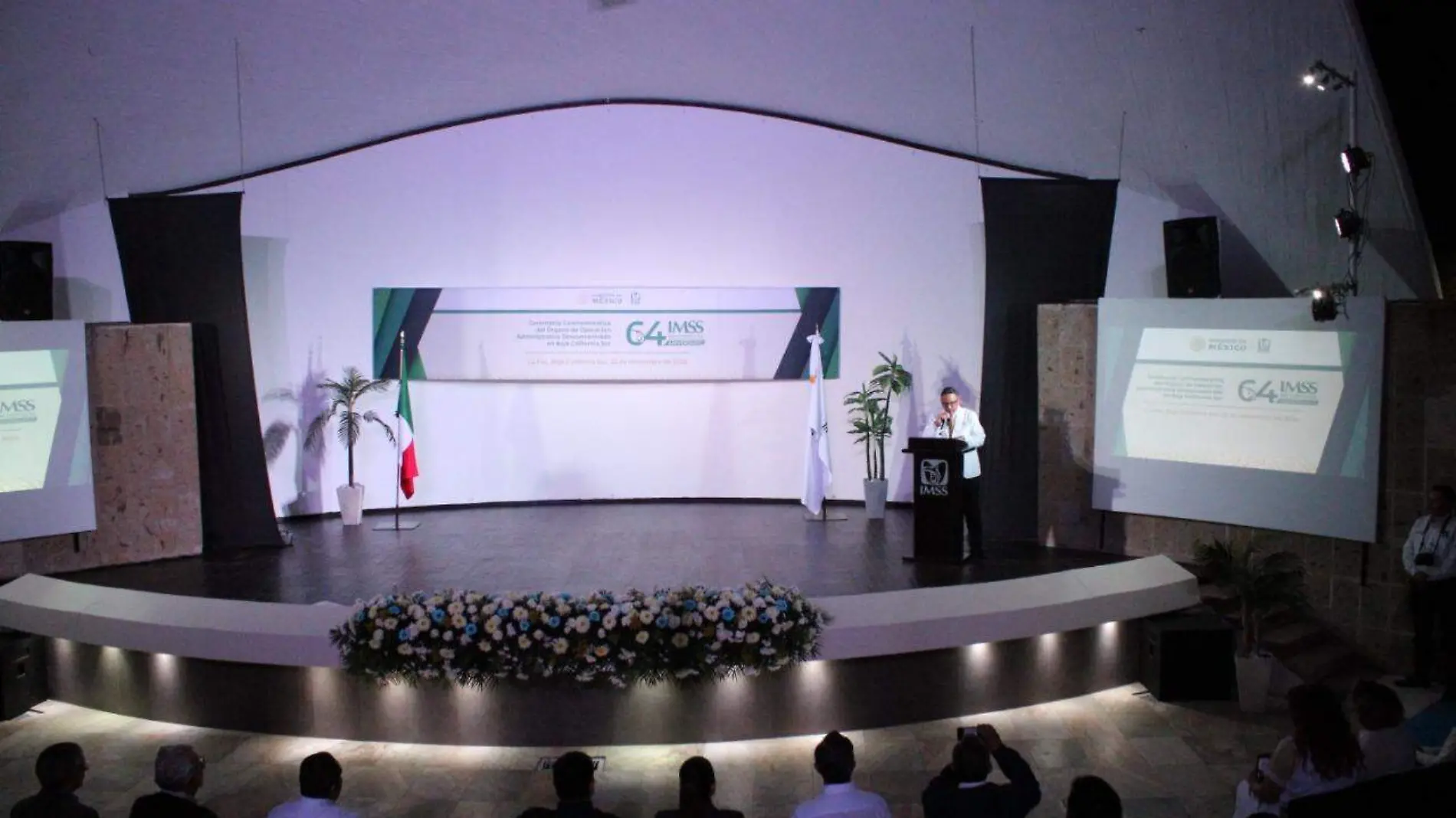 Festejo IMSS 64 anos